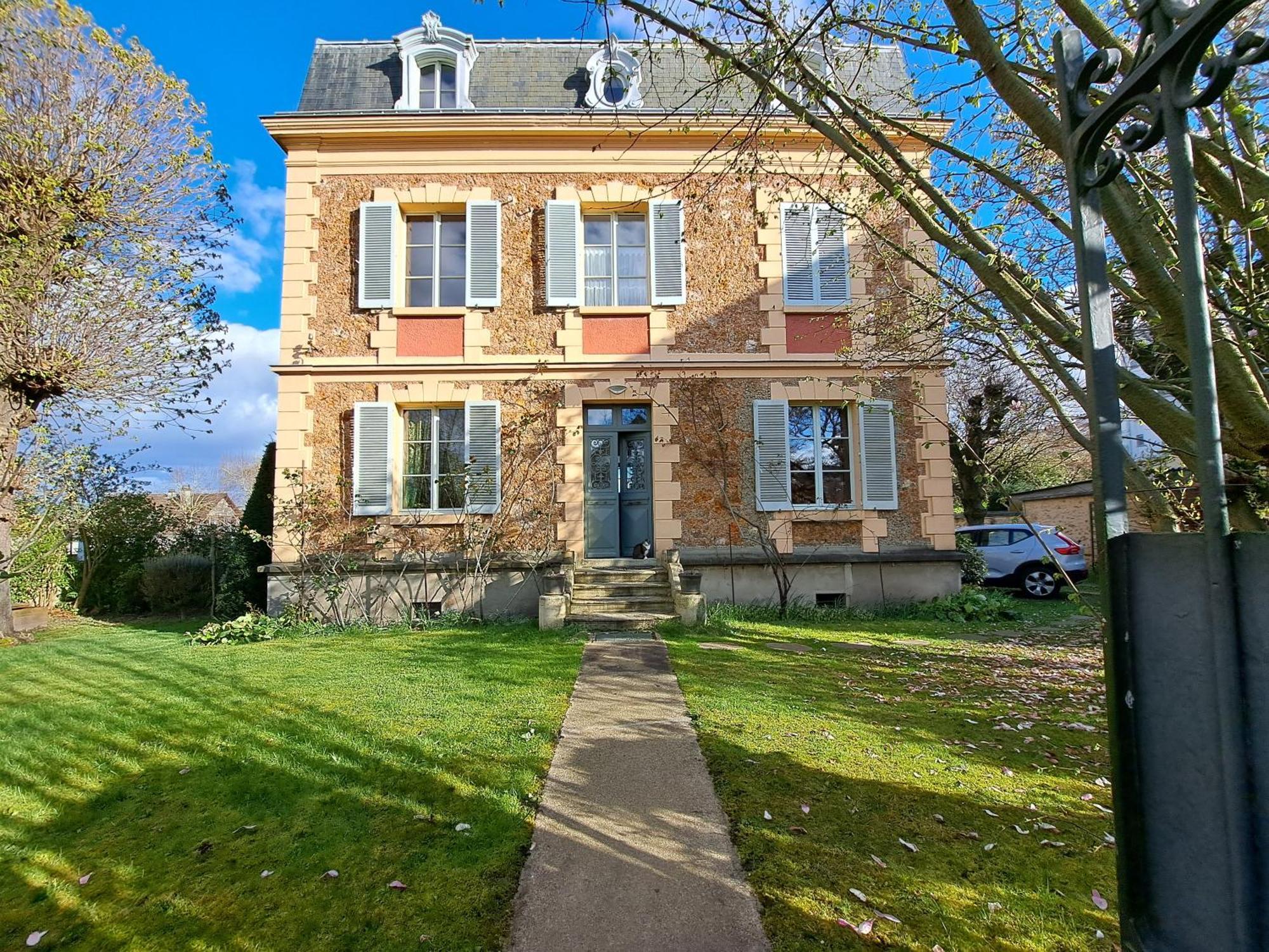 Les Chambres De Lucie-B&B - Petit Dej Inclus - Parking Prive - Proche Gare Версал Екстериор снимка